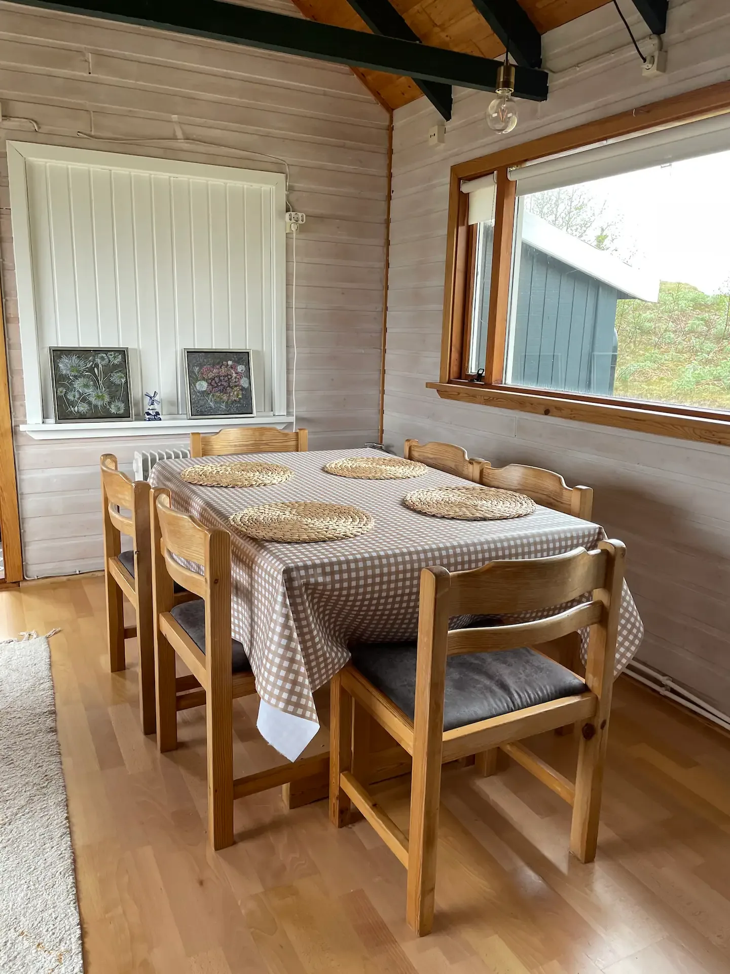 Secluded Cabin on the Waterfront — photo 6